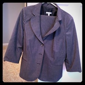 Navy suit- 3/4 sleeves